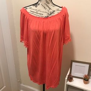 Basic editions peasant top. size XL